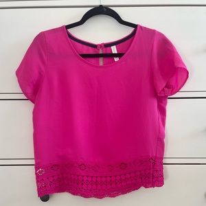 Xhilaration Hot Pink Cropped Shirt - Size M
